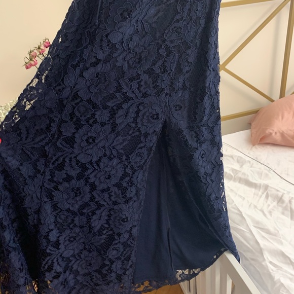 Reformation lace Juliette dress in Navy - size 0 - Picture 6 of 9
